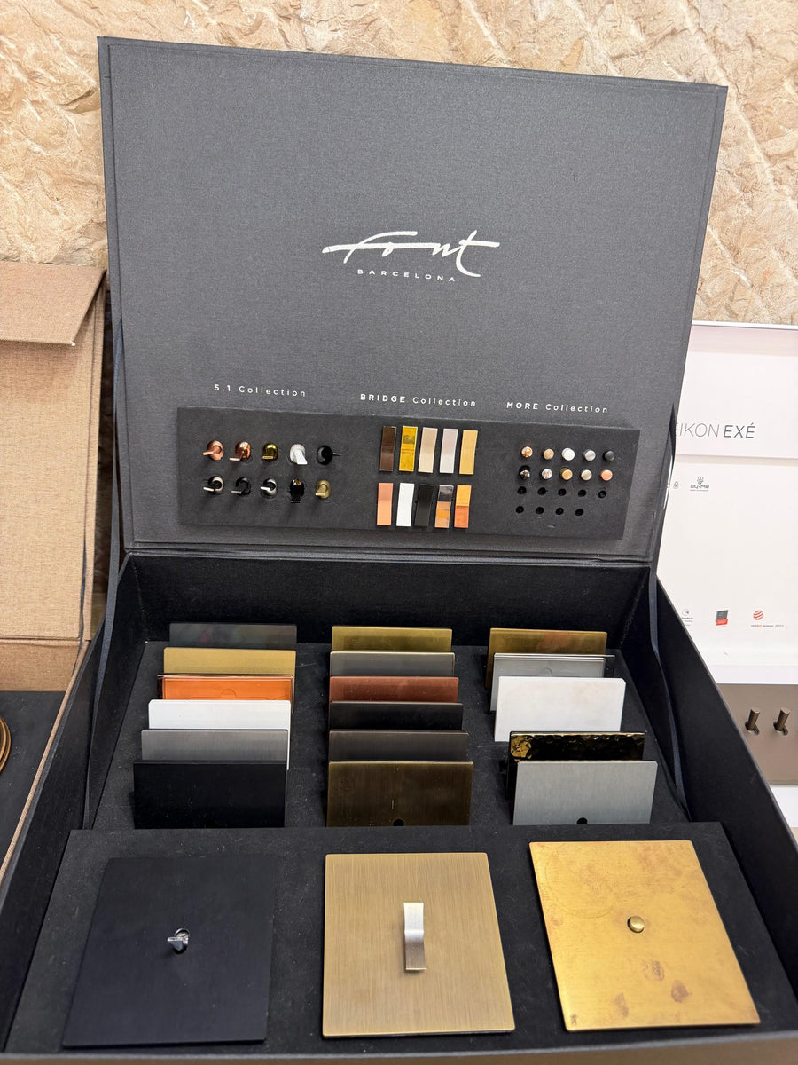 Coffret de finitions Font Barcelona : interrupteurs et plaques